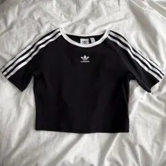 adidas ミニ丈 Tシャツ 半袖 シズニルック