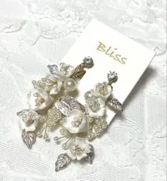 BLISS ブライダル イヤリング フラワー パール ビジュー 箱付き 美品のサムネイル