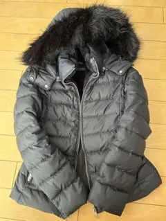 ZARA ブラック ダウンジャケット ファー付き　XS