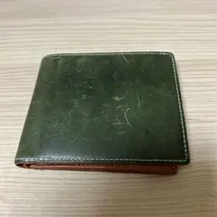 レザー 二つ折り財布 緑と茶色