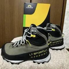 Item thumbnail for item 464e580e-e444-47fd-b5b7-b511111622f0