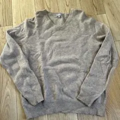 UNIQLO ベージュ Vネックセーター XL