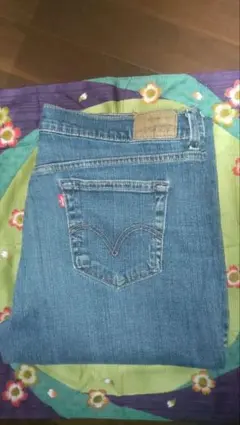 Item thumbnail for item 2d4025cd-6c27-4e74-b472-2693b6ef8e58