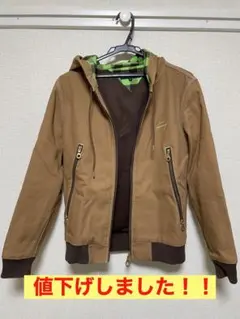 ベージュ ブルゾン