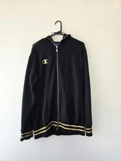 Champion ブラック/ゴールド ジップアップパーカー