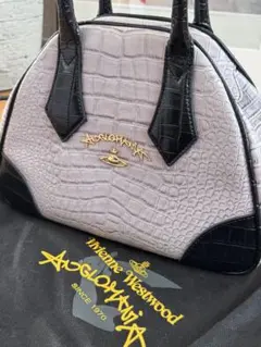 Vivienne Westwood キャンバス素材 ベージュ ショルダーバッグ - メルカリ