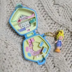 Polly Pocket　ポーリーポケット　ミニチュアチャーム　ガチャ