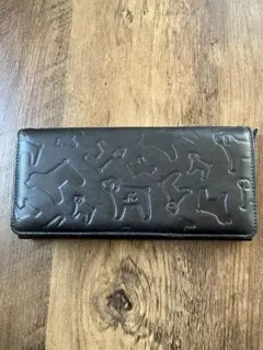 キタムラ　犬のエンボス加工 ブラック長財布