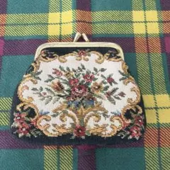 花柄刺繍 がま口　財布