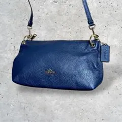 美品　コーチ　ショルダーバッグ　シボ革　斜め掛け　ゴールド金具　ネイビー　紺