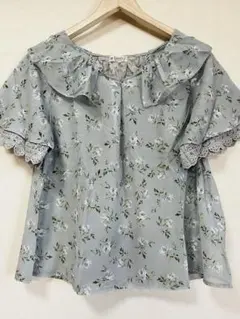 アクシーズファム　レース切替花柄ブラウス 新品タグ付き　後ろレース　半額値下げ