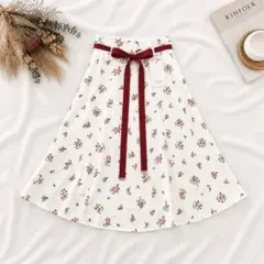 Mikitty様専用新品tocco膝丈花柄フレアスカート赤リボンM春夏のサムネイル