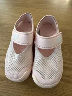 New Balance ピンク ベビーサンダル15cm