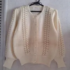 【汚れあり・タグ付】昭和レトロ　PIARE　白　長袖　カーディガン　ニット