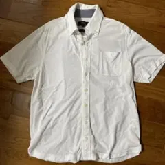 ホワイト 半袖シャツ 左胸ポケット付き ボタンダウン
