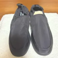 かかと踏める靴