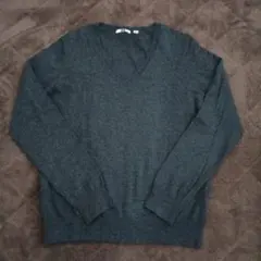 ユニクロ　ウォッシャブルコットンVネックセーター