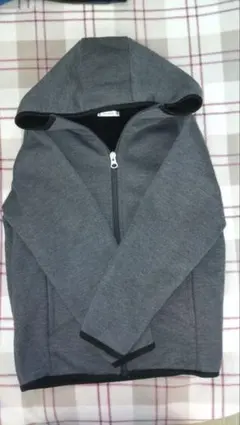 グレー フード付きジャケット