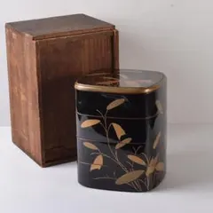 ほぼ未使用 懐石道具 輪島塗木製 雲錦蒔絵 半月幕の内 弁当箱5客組 内緑 共箱 ほぼ未使用 懐石道具 輪島塗木製 雲錦蒔絵 半月幕の内 弁当箱5客組