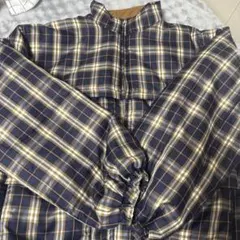 Kuitr ネイビーとベージュのチェック柄ダウンジャケット