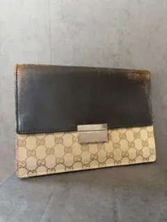 GUCCI GG pattern clutch bag