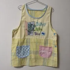 保育士　エプロン　モンスターズ・インク