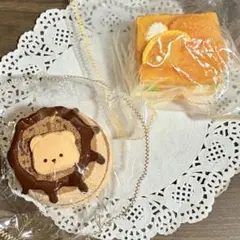 kikisquishy 粉付きパン　氷バターじゅん泥セット kikisquishy 粉付きパン 3つセット 氷バター 純どろ - メルカリ