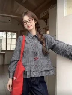 ペプラムシャツ