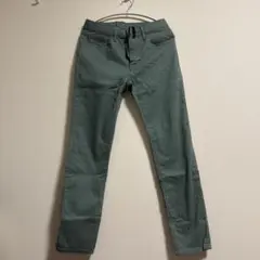 UNIQLO グリーン スキニー　テーパード