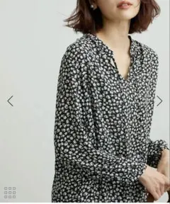 ROPÉ PICNIC 前後2wayスタンドブラウス サイズ40のサムネイル