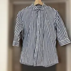 ♡値下げしました♡VANQUISHストライプデザイン 五部丈シャツのサムネイル