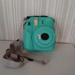 チェキ 富士フイルム intax mini 8 プラス+ /ミントグリーン