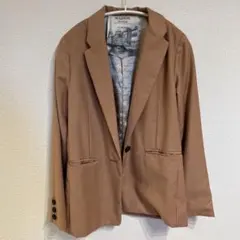 ベージュ テーラードジャケット