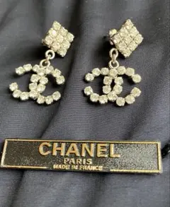 《出品取り下げ前の大幅値下げ〜5/6まで》 CHANEL ラインストーンピアス