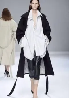 DRESSEDUNDRESSEDオーバーサイズシャツのサムネイル