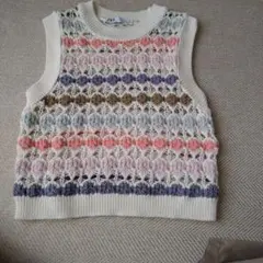 ZARA 多色レース編みニットベスト