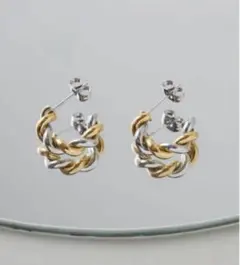 #ciite#ツイストデザイン #フープピアス#金属アレルギー対応#zozo購入