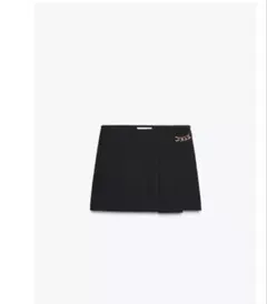プリーツチェーン付きバミューダパンツ ブラック S ZARA