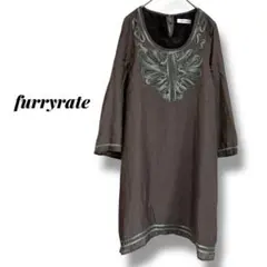 【ファーリーレート】チュニック　長袖　ビジュー　刺繍　丸首　ゆったり　ブラウン