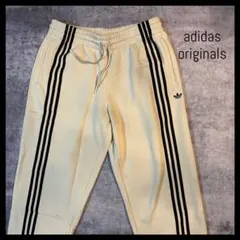 【海外限定・希少】 アディダスオリジナルス　スウェットパンツ　スリーストライプ