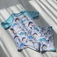 【6y】男の子　ラッシュガード　水着
