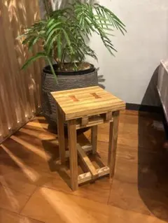アンティーク角椅子（スツール）2個まとめ売り おそらくカリン材(花梨