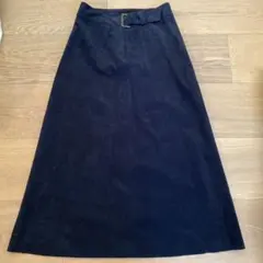 黒のスエード風ロングスカート