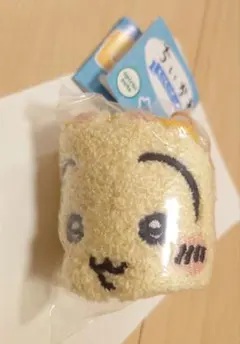 ちいかわ　もこもこポーチ2　うさぎ