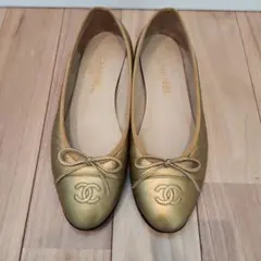 美品CHANELゴールドバレエシューズ 2025年最新】CHANEL カラー：ゴールド系 フラットシューズ・バレエ