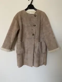 子供用150 ベージュ ムートン風コート ボタン付き
