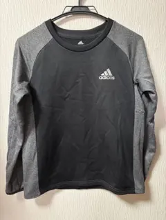 adidas トレーナー ブラック/グレー　160