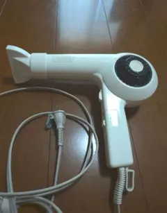 Nobby NB4000ジャンクヘアドライヤー ホワイト ノズル付き - メルカリ