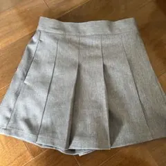 GU プリーツスカート風パンツ　S (140cm)