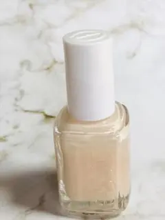 essie ネイルポリッシュ　590のサムネイル